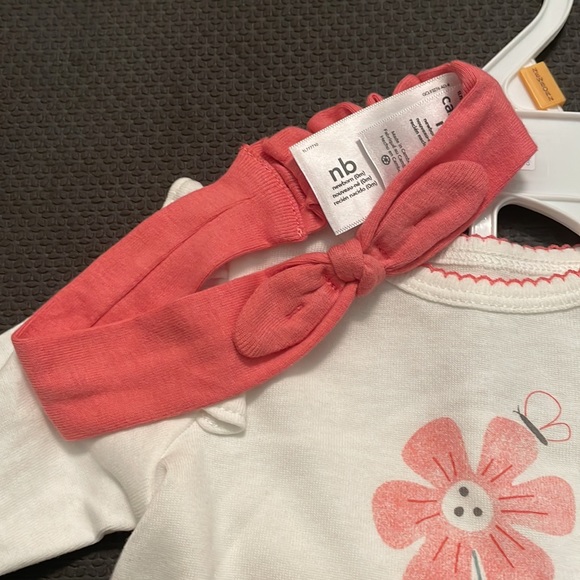 4-Piece Newborn Girls Set - Picture 3 of 11